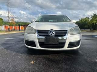 A picture of 2010 Volkswagen Jetta S Sedan 4D