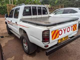 A picture of TOYOTA Hilux Quick sell Wtsup 0776717226