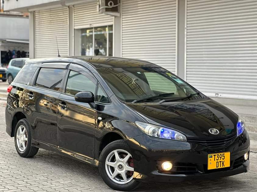 A picture of TOYOTA WISH NEW MODEL DT K 