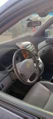 A picture of Toyota sienna 06 Price 1 8m from owner settlement 80k