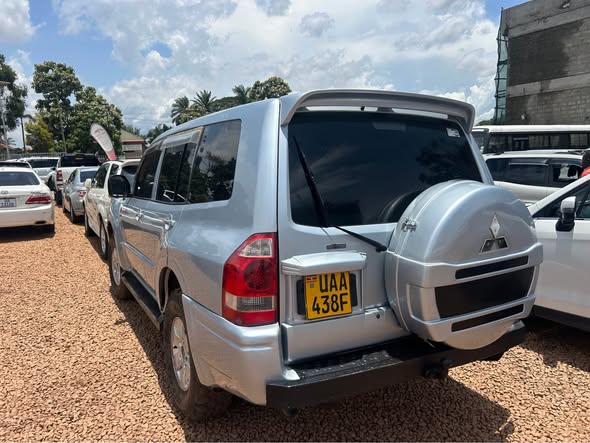 A picture of Mitsubishi Pajero for sale