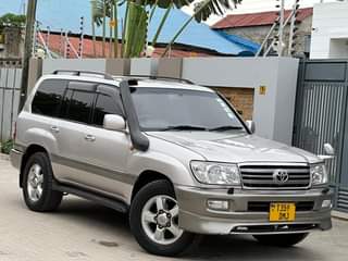 A picture of LAND CRUISER VX AMAZON Price 68million Year 2004 Engine Capacity