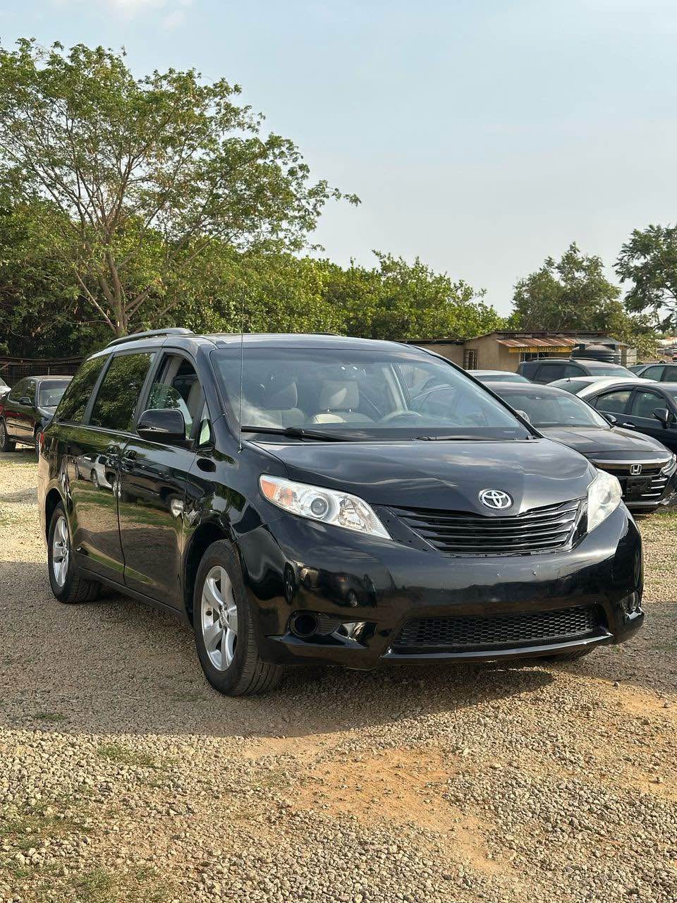 A picture of 2012 TOYOTA SIENNA