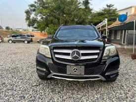 A picture of Super clean 2013 Glk350 first body paint everything is perfect