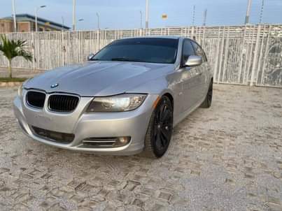A picture of 2007 BMW 328i