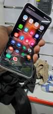 A picture of Samsung galaxy Z flip 3 5g