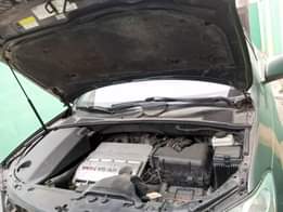 A picture of Lexus rx330 going for 6 7 nothing to fix location