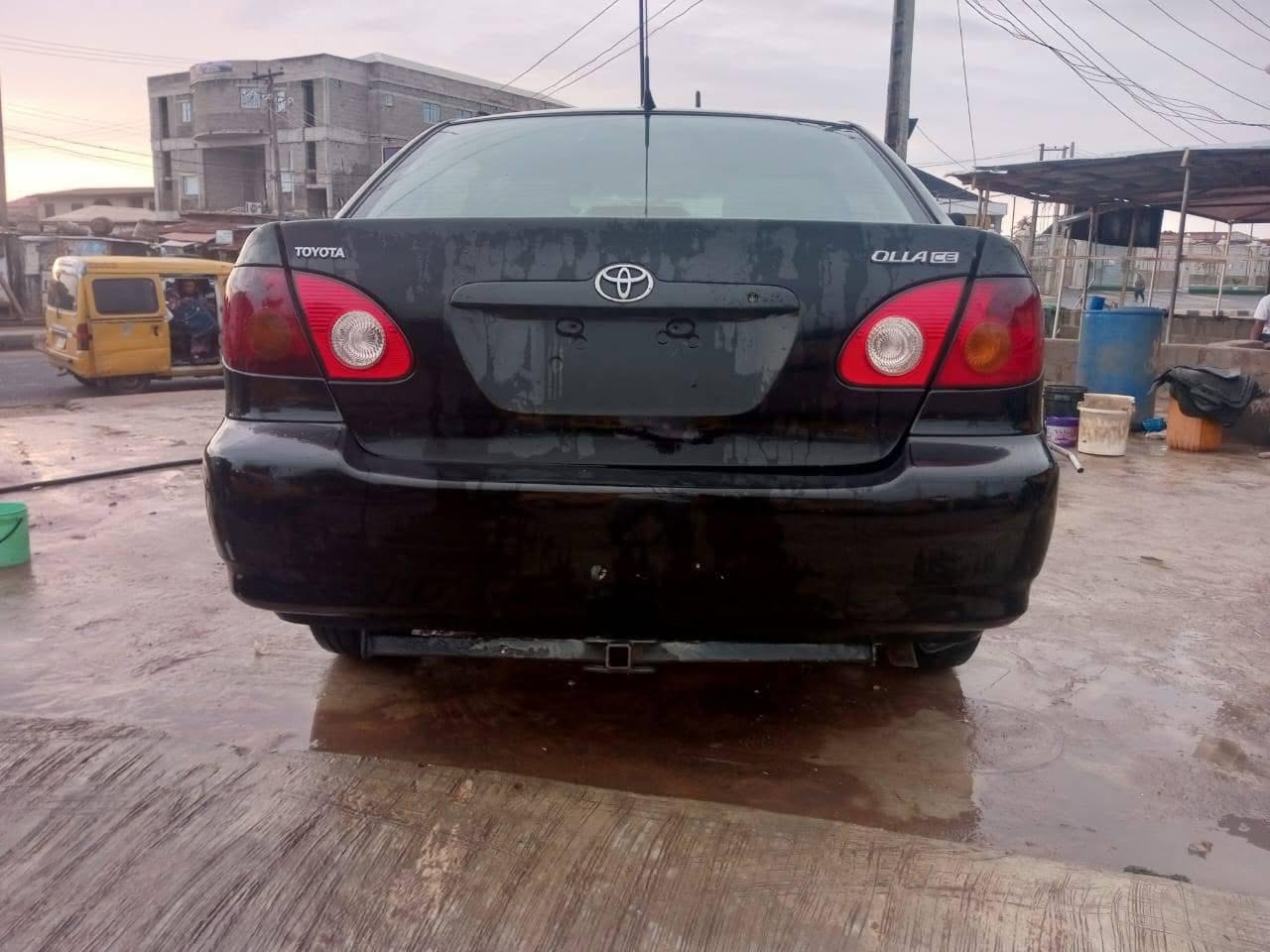 A picture of Toyota Corolla 2004