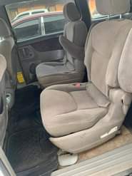 A picture of Super Awoof Awoof Good Deal Registered Toyota Sienna LE 2006