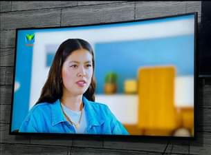 A picture of Samsung curved inch 50 Tsh 740 000