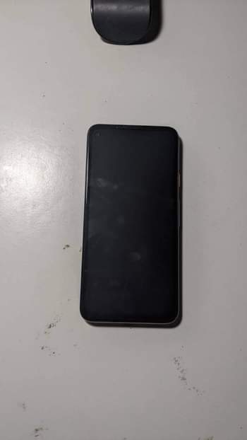 A picture of Google pixel 4A inauzwa kwa Bei ya Tshs 330k Location