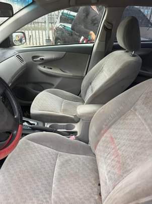 A picture of Less 5 months used Toyota Corolla 2010 model 5 4m