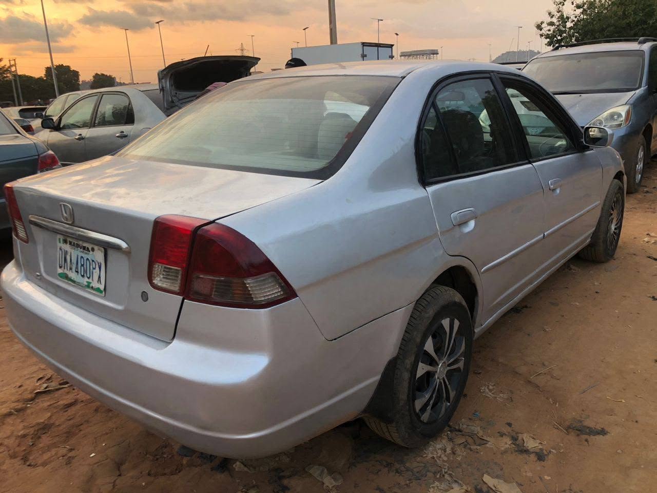 A picture of Honda Civic 2004 model