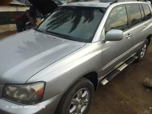 A picture of Toyota Highlander Sound Everything working 07035209019 3 8m