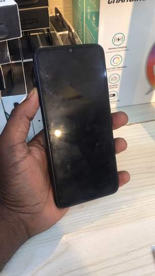 A picture of Redmi 9A Storage 32GB Used clean. Price 130 000 0747940033