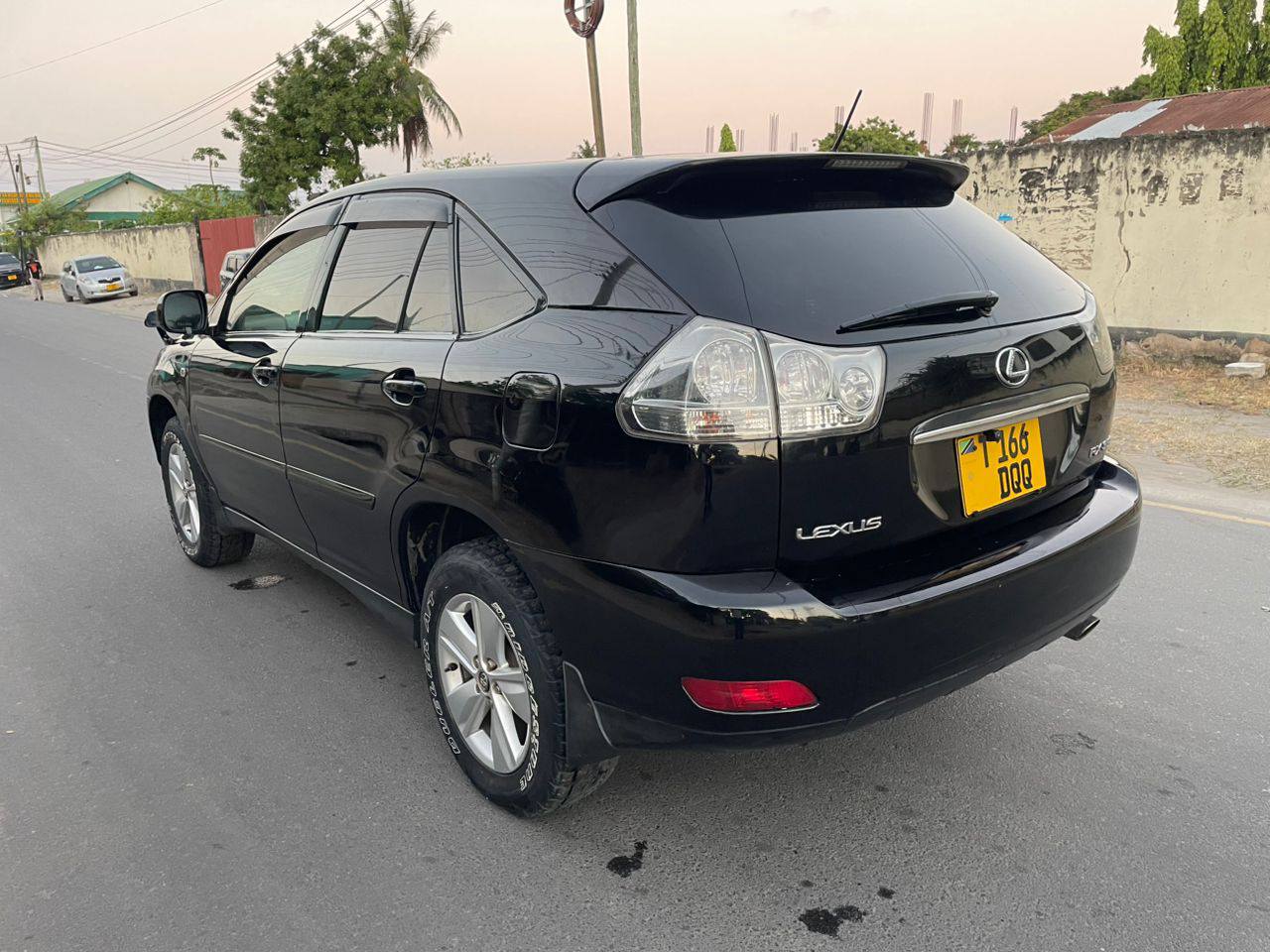 A picture of TOYOTA HARRIER KALI MNOO FOR SALE YEAR 2007 ENGINE CODE