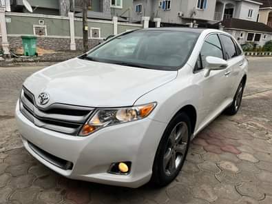 A picture of foriegn used 2014 Toyota venza 95 accident free changed only