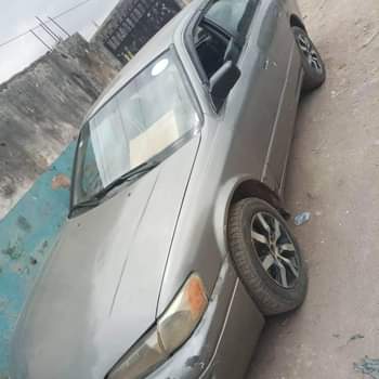 A picture of Toyota Camry pencil light