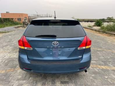A picture of Wow This is extremely clean Toyota venza 2011 model clean