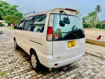 A picture of TOYOTA NOAH BEI 15 5 M