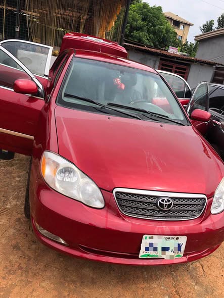 A picture of 06 Corolla
