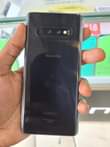 A picture of SAMSUNG GALAXY S10 USED