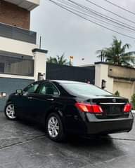 A picture of 2008 Lexus ES350 Registered Keyless Sunroof Low mileage V6 engine
