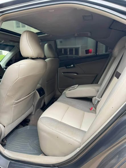 A picture of TOYOTA CAMRY XLE 2013 V6