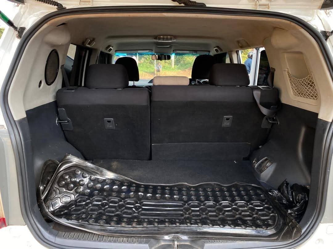 A picture of 2008 Toyota rumion