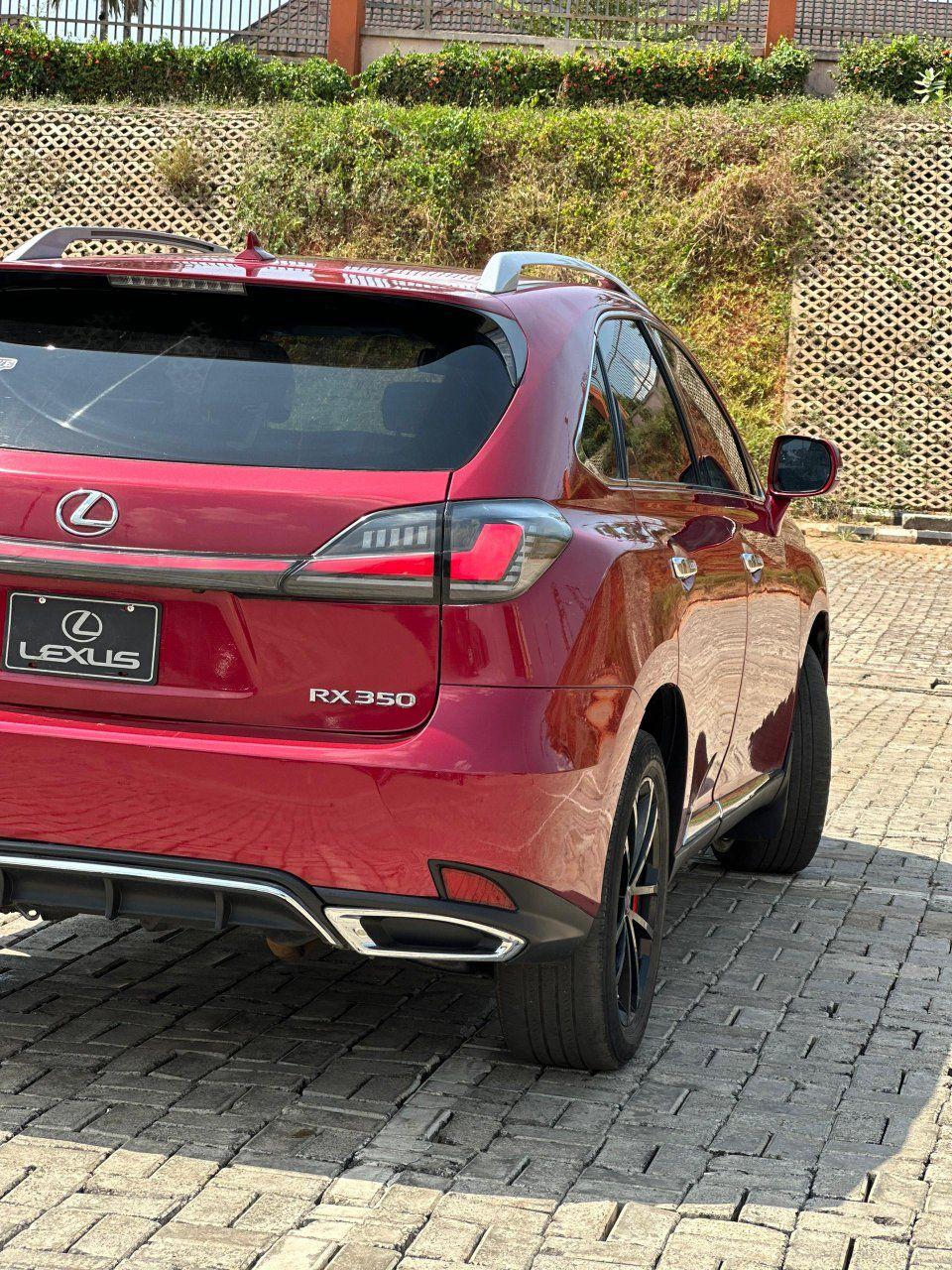 A picture of 2012 Lexus rx 350