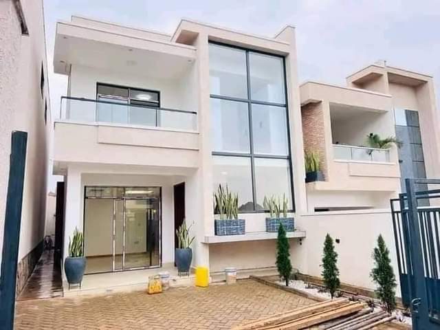 self compound houses