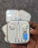 A picture of Earphones