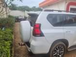 A picture of Vx land cruiser