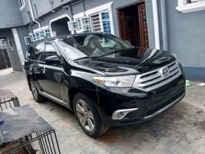 A picture of Super clean 3months used 2012 Toyota Highlander Limited available in