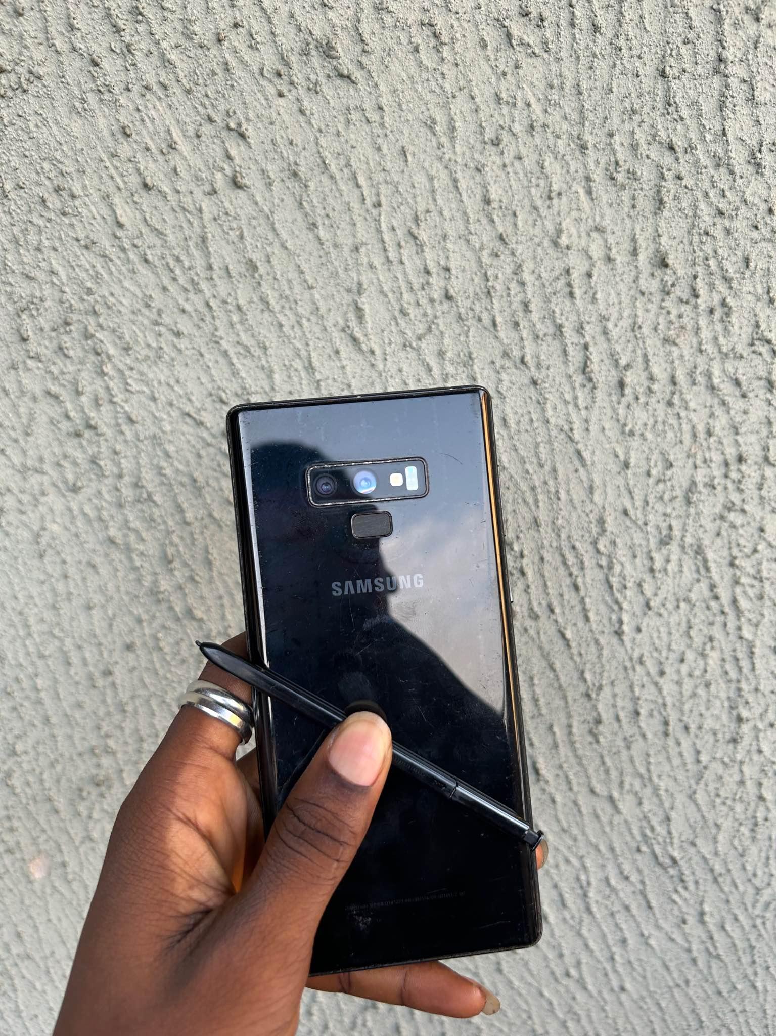 A picture of SAMSUNG GALAXY NOTE 9 FOR SALE