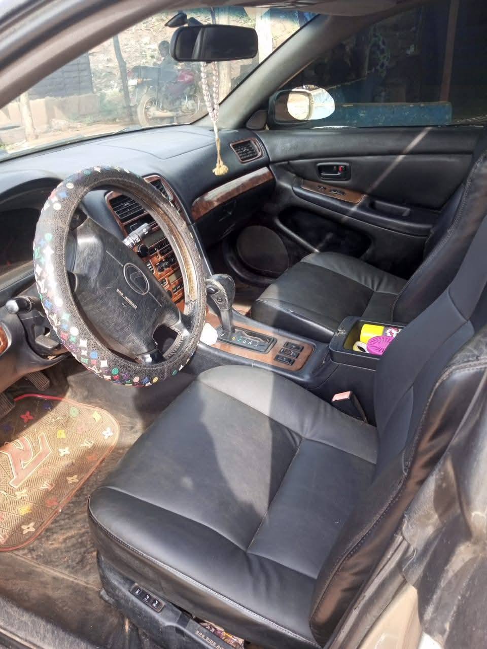 A picture of Working perfectly Lexus es 300 Call or WhatsApp 07034936262