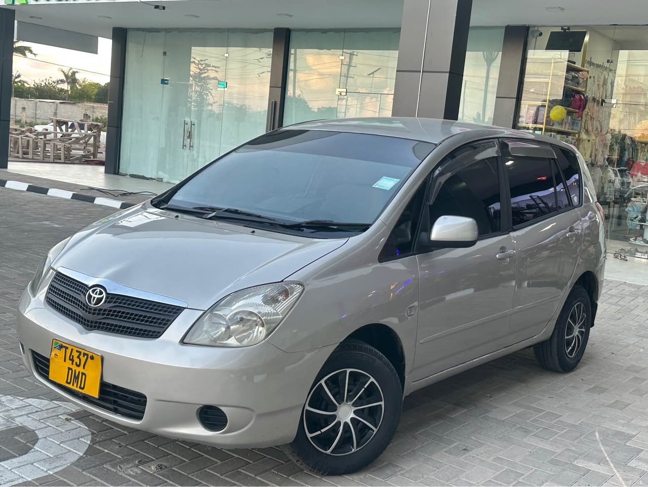 A picture of Toyota spacio