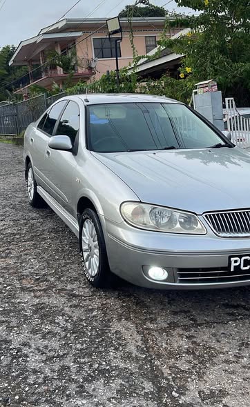 nissan almera