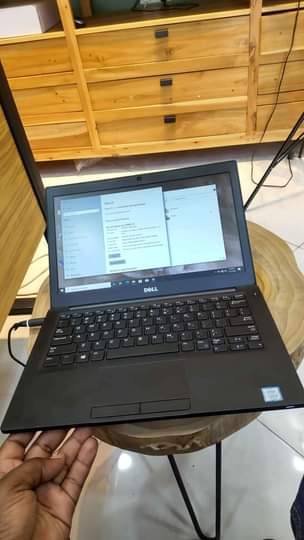 A picture of Dell latitude Core i5 7th Gen
