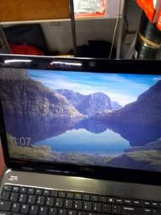 A picture of Dell laptop