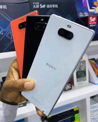 A picture of Sony Experia 8