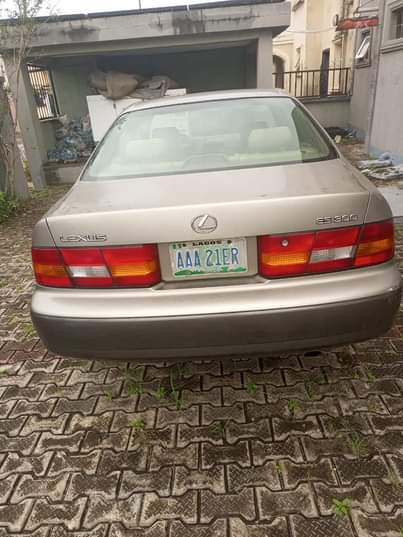 A picture of Lexus ES300 2000 model for sale