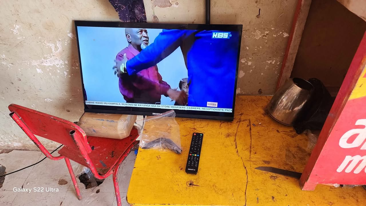 A picture of Smart x tv 32 digital HD 250000 0754797112