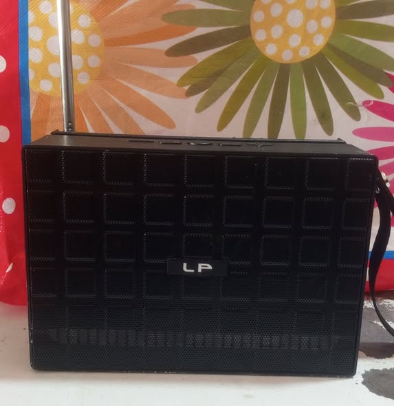 A picture of Nauza bluetooth speak