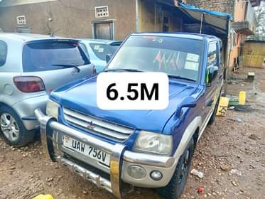 A picture of CALL 0 7 5 9 6 5 4 7 8