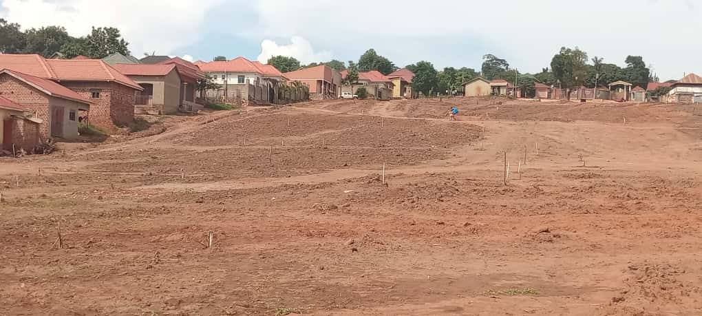 A picture of Plots at Nansana town starting from UGX15M