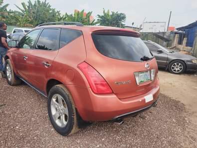 A picture of Nissan murano jeep First Body with sound Engine and transmission