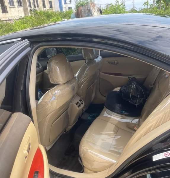 A picture of Good deal Super Clean 2009 Lexus Es350 2022 Entry Full