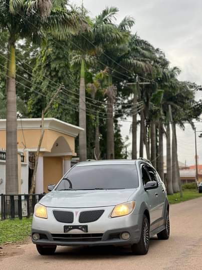A picture of FOR SALE BELGIUM STANDARD EXTREMELY CLEAN USED PONTIAC VIBE FIRST