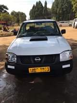 used nissan np300